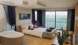 Castellon Boutique Hotel | Luxury Getaway in an Executive Suite with Gourmet Chocolates & Bubbly