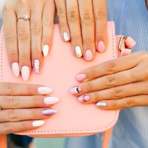 Glamour | Gel nails - Hands and Feet for 1