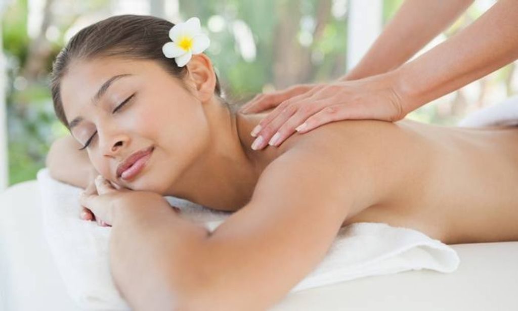 Heaven on Earth Day Spa | Full body massage for 1