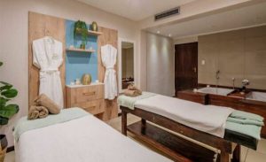 Fleur De Lis Spa | Enjoy a Deluxe Couples Package at Royal Hotel