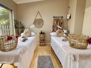 La Esperanca Beauty Spa | 2 Hr Couples Retreat Package incl Champagne or Tea and Coffee