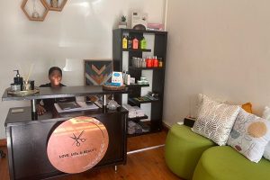 Love Life and Beauty Spa | Weekdays 45 Minute Luxury Gel Pedicure For 1