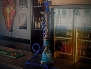 Brew Lounge Tygervalley | Large Pizzas and a Hookah Pipe Deal for 4 Incl 4 Gin & Tonics